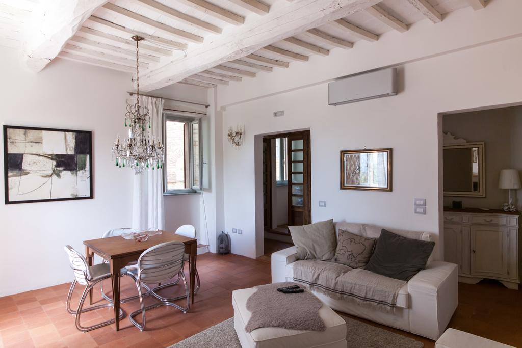Compignano Casa Brecciaヴィラ 部屋 写真