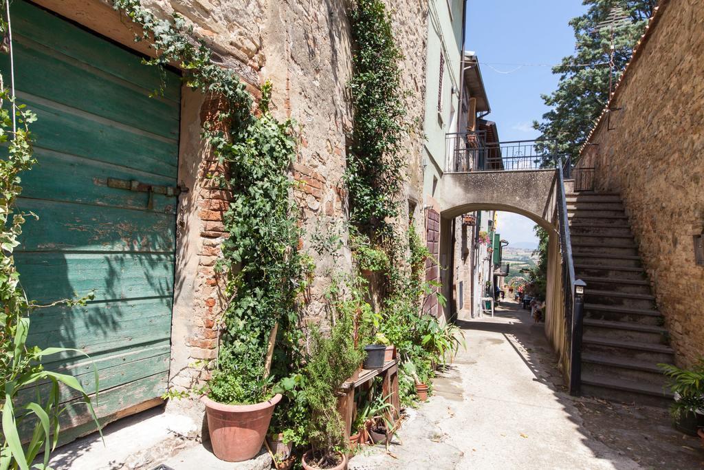 Compignano Casa Brecciaヴィラ エクステリア 写真